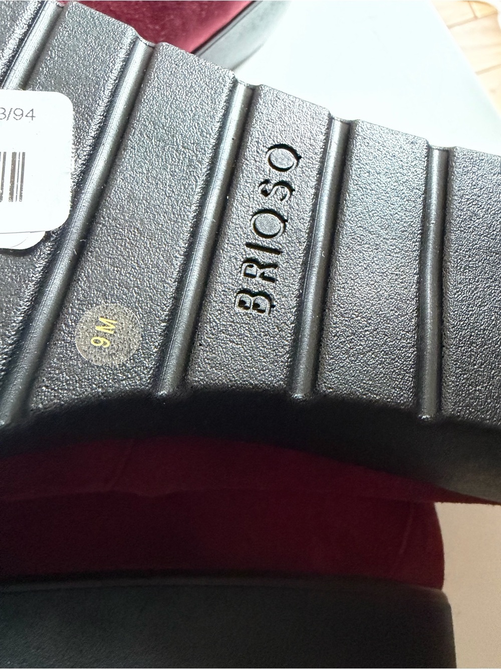 NWT Brioso Waverly Suede Sweetheart Wedge Pumps Sz 9 Color Cranberry - Picture 11 of 11
